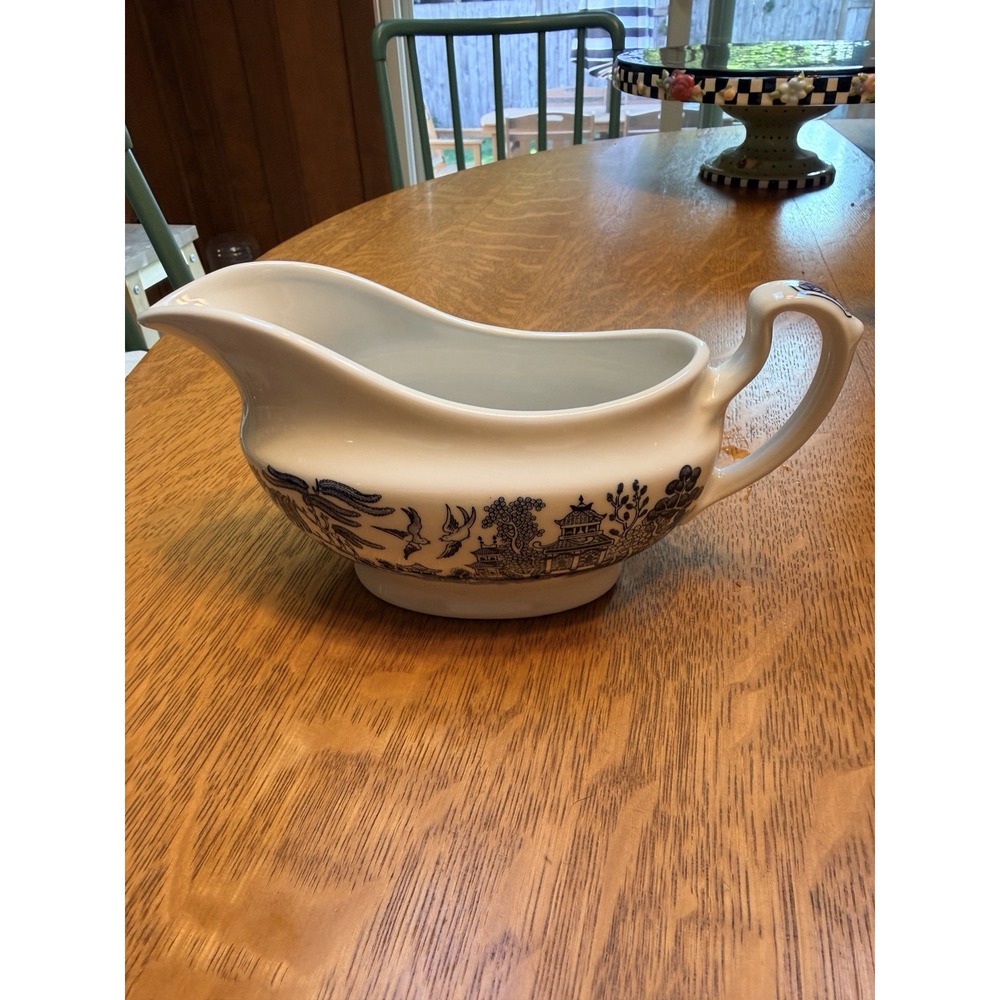 Churchill English Blue Willow Gravy/Sauce Boat Dish